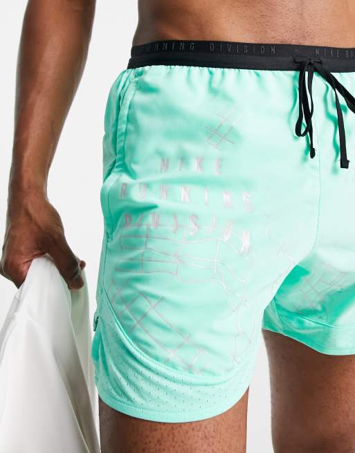 Nike mint green store shorts