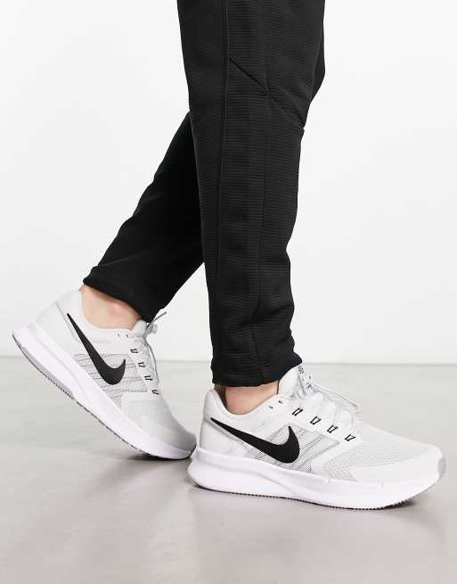 Nike swift hot sale run trainers