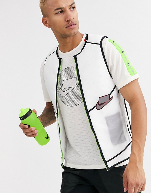 Nike Running Run Wild Pack Aerolayer vest in white