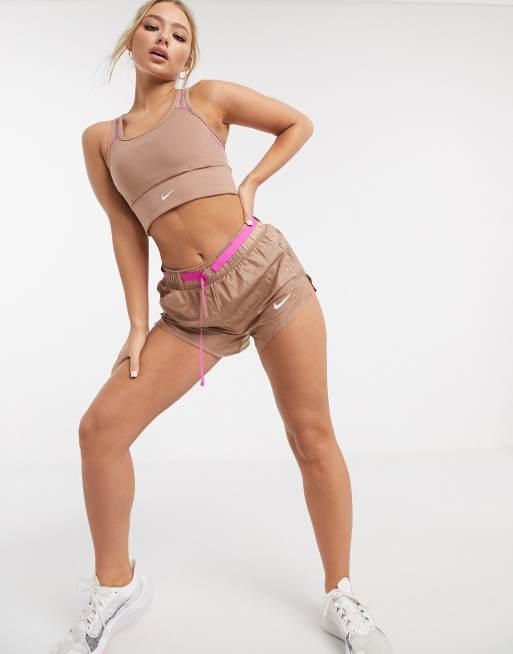 Nike Running - Short met riem in roségoud