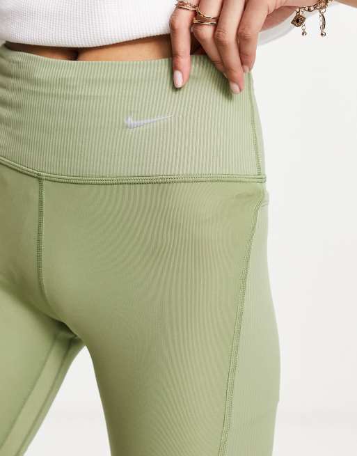 Nike Running Short moulant en tissu Dri FIT Kaki ASOS