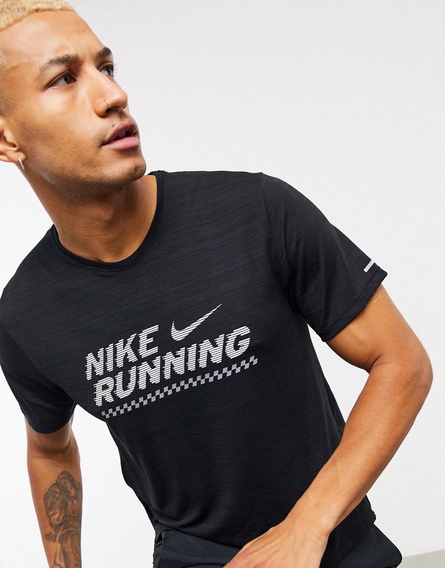 Nike Running - Sort T-shirt med logo