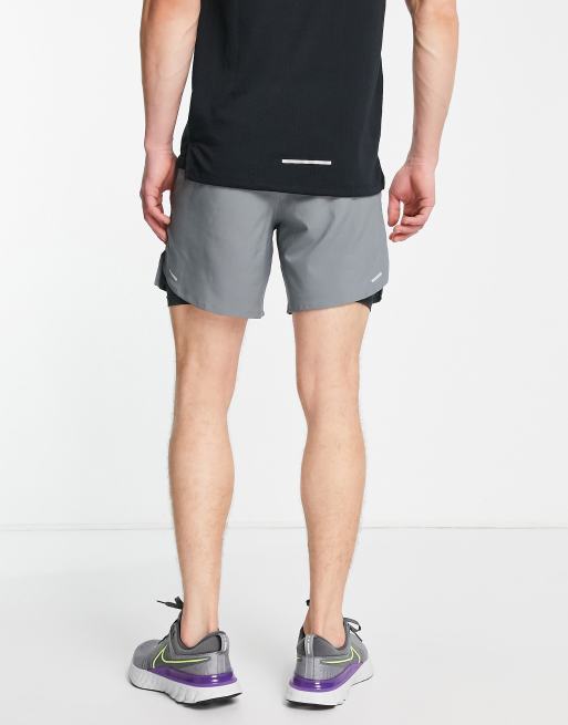 Nike distance 2-in-1 hotsell men's 7 running shorts