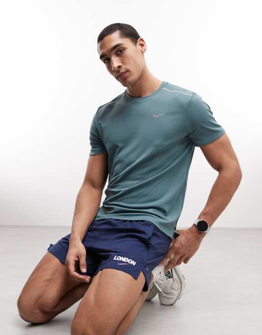 Nike Running - Stride City - Pantalones cortos de 5" morados, 3 de 5