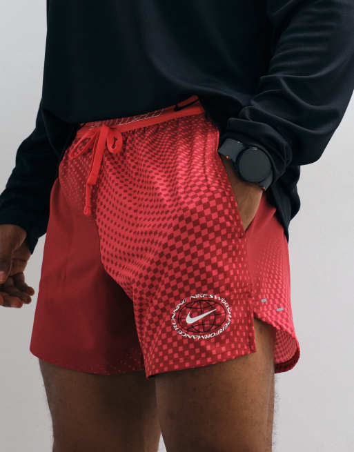 Nike Running Stride Dri-FIT 5 inch shorts i rød, 5 af 5