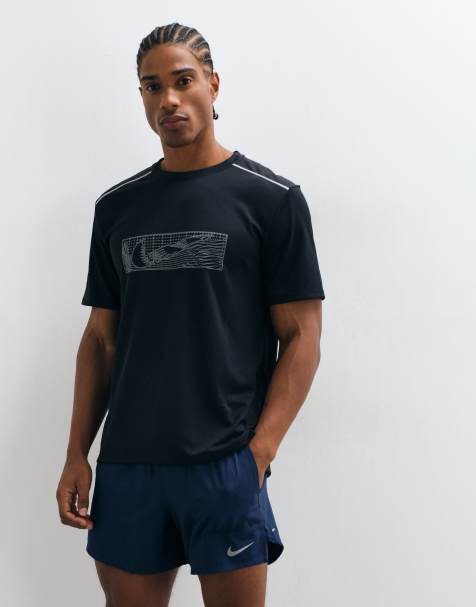 Nike Running Stride Dri-FIT 5 Inch Shorts in Blau - view 1