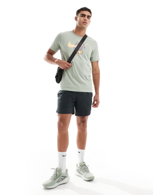 Nike Running – Stride Dri-FIT – Lauf-Shorts in Schwarz, 7 Zoll Schrittlänge, 4 von 5
