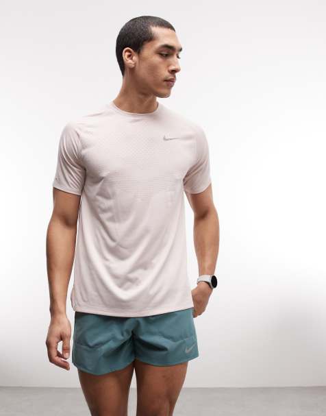 Nike Running - Stride Dri-FIT - Lyserød T-shirt - view 1