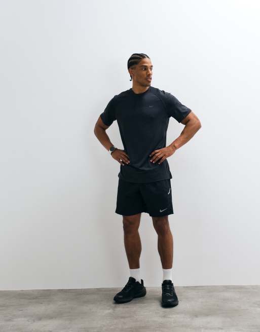 Nike Running - Stride Dri-FIT Novelty - Camiseta negra, 2 de 5