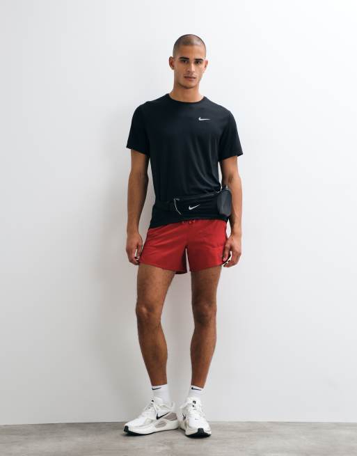Nike Running Stride Dri-FIT short 5 pouces rouge, 2 de 5