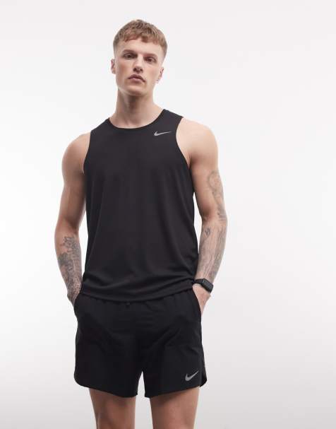 Nike Running - Stride - Dri-FIT - Sorte 7-tommer-shorts - view 1