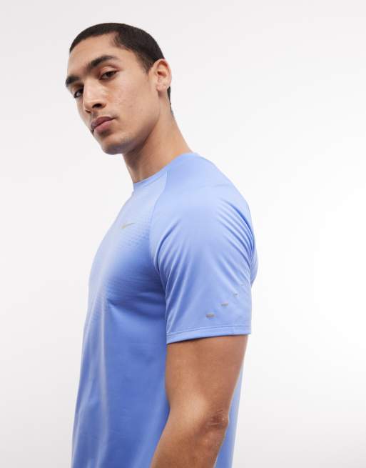 Nike Running – Stride Dri-FIT – T-Shirt in Blau, 4 von 5