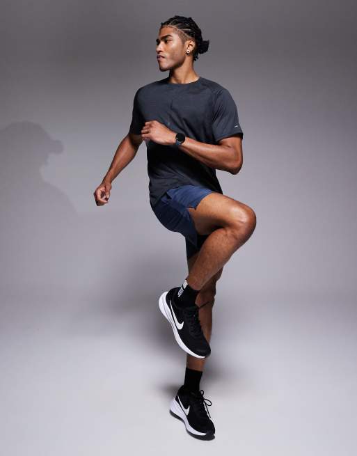 Nike Running Stride Dri-FIT t-shirt in dark grey, 2 of 5