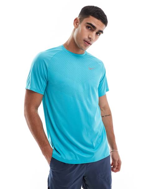 Nike Running Stride Dri-FIT t-shirt in turquoise - view 1