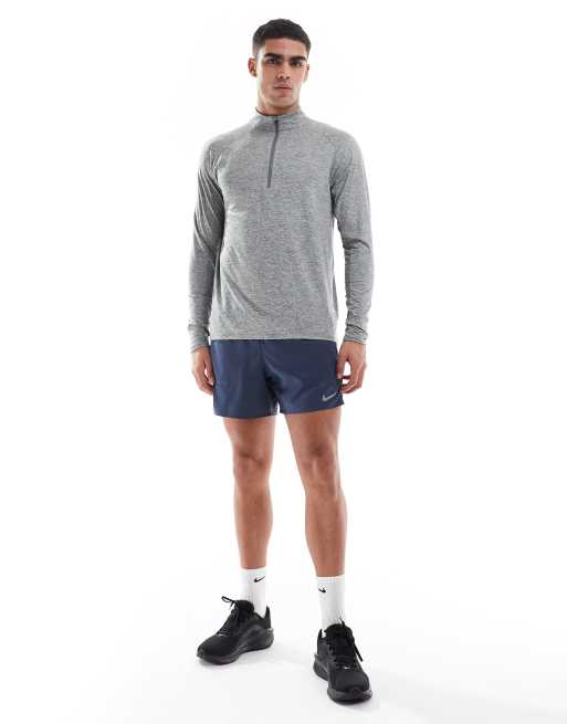 Nike Running - Stride - Dri-FIT top met korte rits en lange mouwen in grijs, 3 van 4