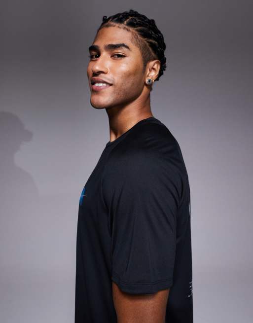 Nike Running Stride Energy Dri-FIT back print t-shirt in black, 4 of 5