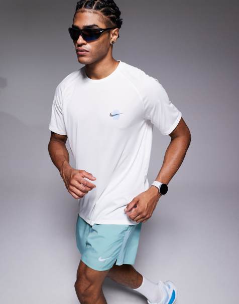 Nike Running Stride Energy Dri-FIT t-shirt in white - view 1