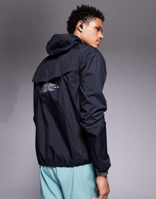 Nike Running Stride Energy jacket in black, 3 of 5