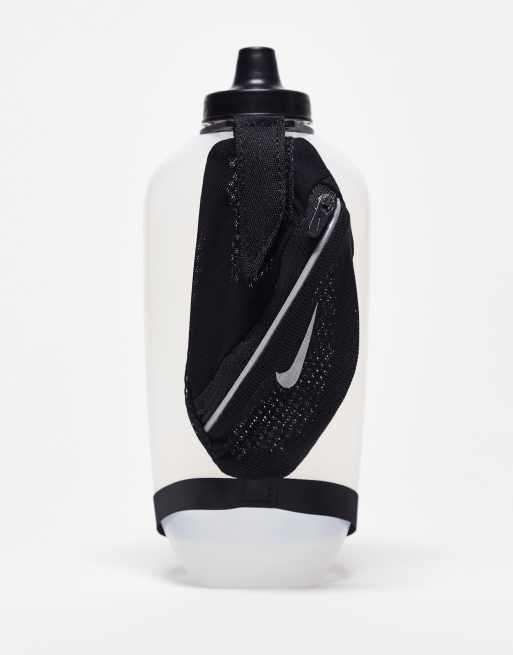 Nike sport water outlet bottle with hang tag