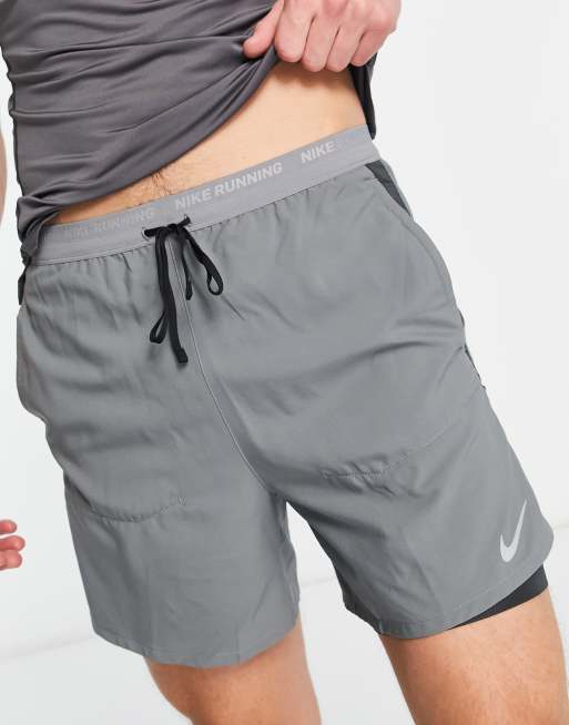 Nike Stride Men's Dri-FIT 13cm (approx.) Hybrid Running Shorts