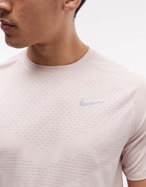 Nike Running – Stride – Jasnoróżowy T-shirt Dri-FIT, 5 z 5