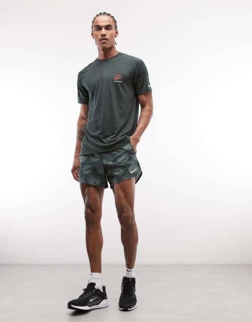 Nike Running - Stride - T-shirt en tissu Dri-FIT à imprimé rêve - Noir, 3 de 5