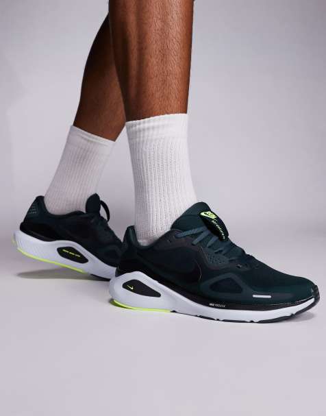 Nike Running Structure 26 sneakers in dark green - view 1