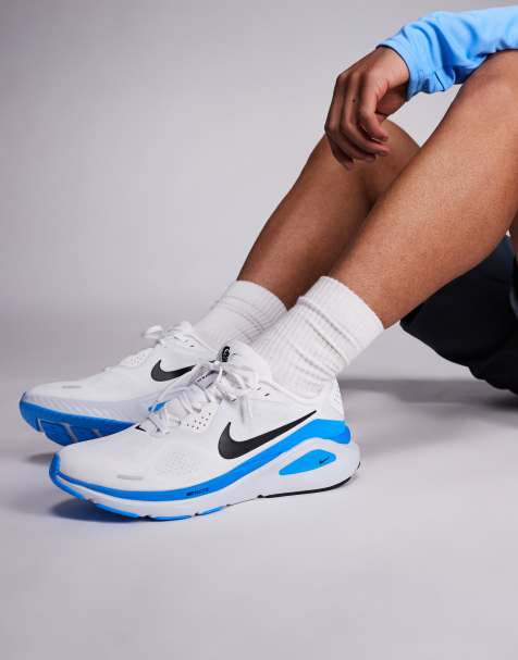 Nike Running Structure 26 trainers in white and blue - view 1