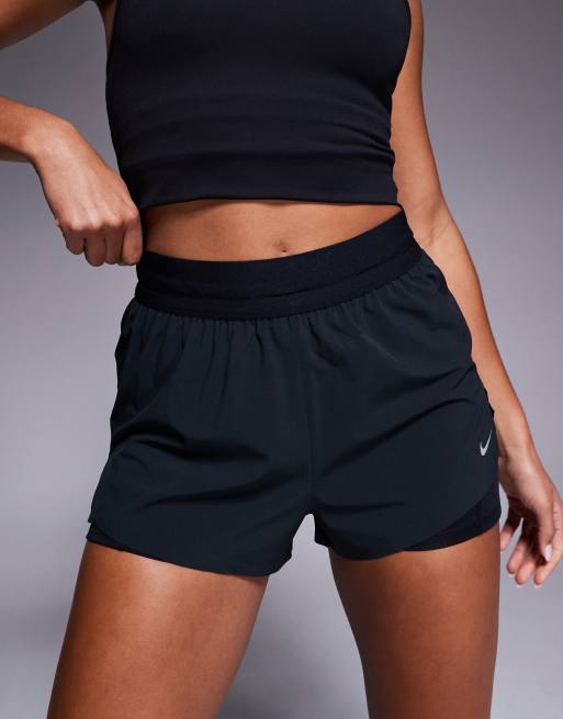 Nike Running – Swift Dri-FIT – 2-in-1-Shorts in Schwarz mit mittelhohem Bund, 3 Zoll Schrittlänge
