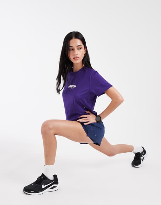 Nike Running - Swift Dri-FIT - City Marathon - Lilla T-shirt , 2 af 4