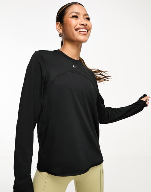 Nike thumbhole t clearance shirt