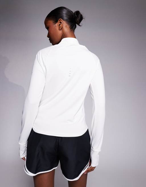 Nike Running - Swift - Dri-FIT - Hvid top med halv lynlås og lange ærmer, 3 af 4