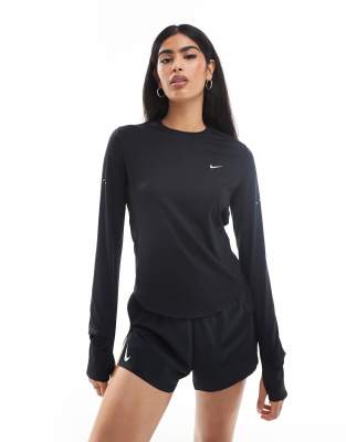 Nike Running - Swift Dri-FIT - Langärmliges Laufoberteil in Schwarz