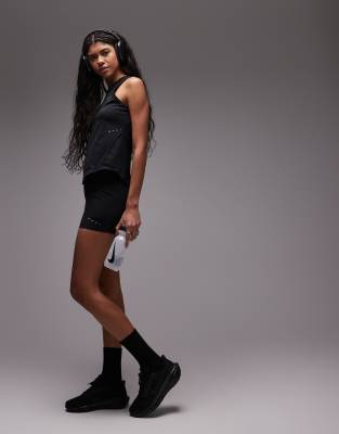 Nike Running - Swift Dri-FIT - Leggings-Shorts in Schwarz mit hohem Bund, 4 Zoll