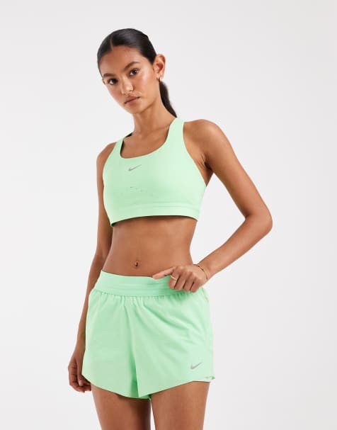 Nike Running Swift Dri-FIT Mid-Rise 2-in-1-Shorts in Neongrün - view 1