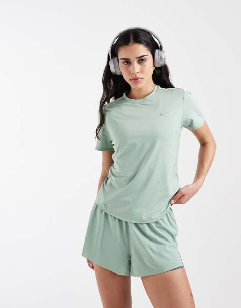Nike Running - Swift Dri-FIT - Pantaloncini 2 in 1 verdi a vita medio alta - view 1