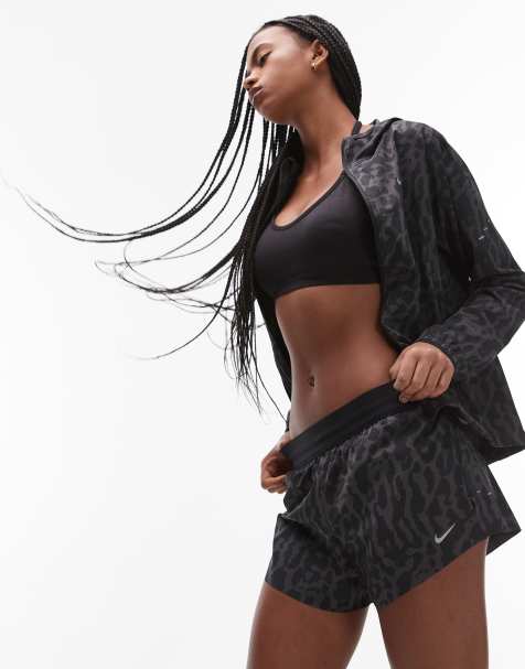 Nike Running - Swift Dri-FIT - Pantaloncini 2in1 da 3" neri con stampa leopardata - view 1