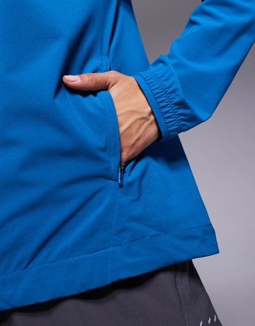 Nike Running Swift Repel jacket in blue, 2 of 4