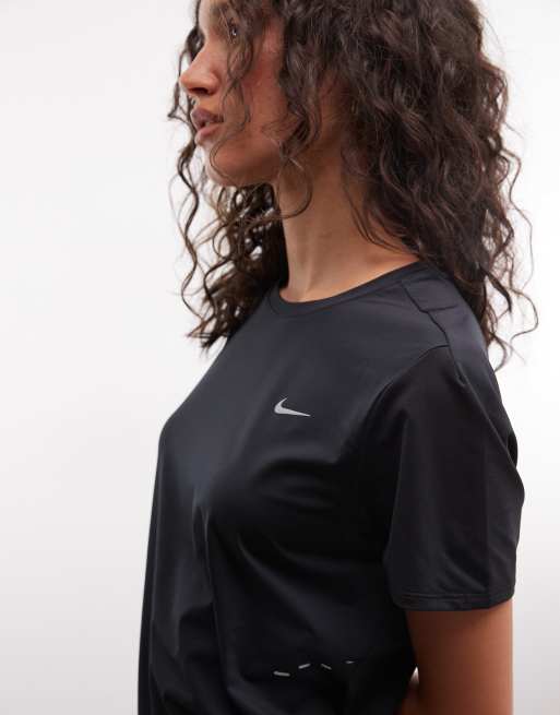 Nike Running Swift t-shirt en noir, 3 de 4