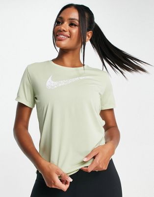 Nike Running Swoosh t-shirt in green