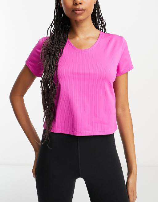 Nike Running - T-shirt met V-hals in roze