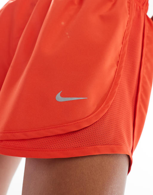 Nike Running - Tempo Dri-FIT - Pantaloncini rossi a vita medio alta da 3", 5 di 5