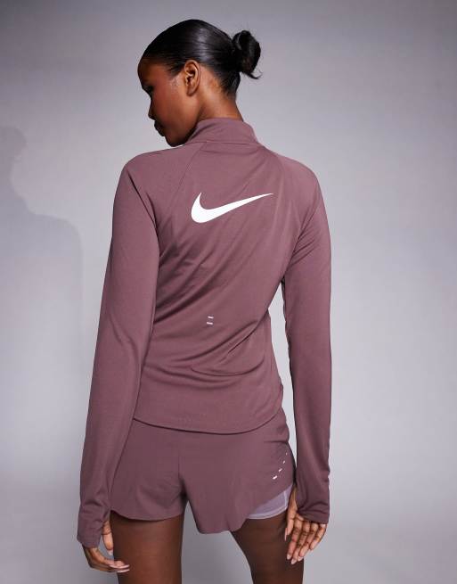 Nike Running - Tempo - Dri-FIT - Top met korte rits en lange mouwen in bruin, 4 van 4