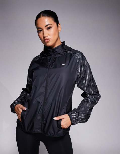Nike Running Tempo Flash jacket in black - view 1