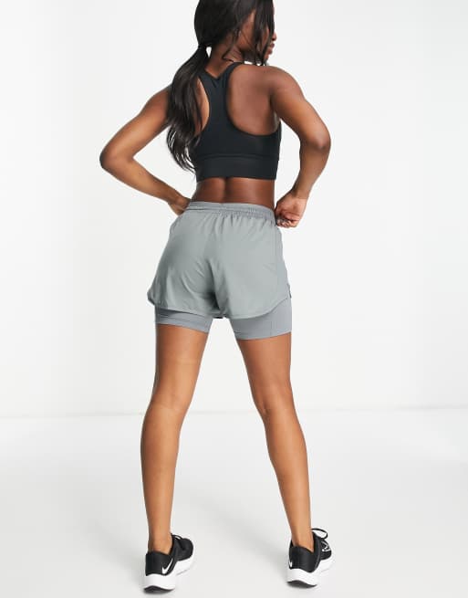 Nike Running - Tempo Luxe - Pantaloncini grigi 2 in 1, 2 di 4