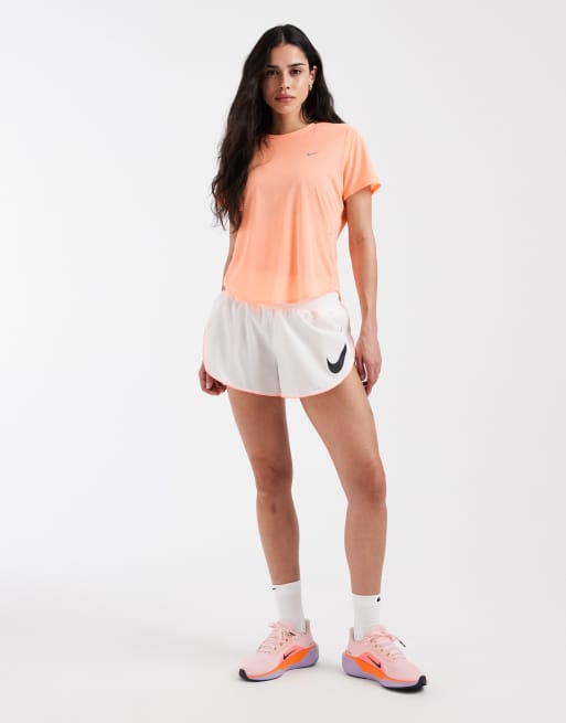 Nike Running - Tempo - Short à taille mi-haute et logo virgule en tissu Dri-FIT - Blanc, 3 de 5