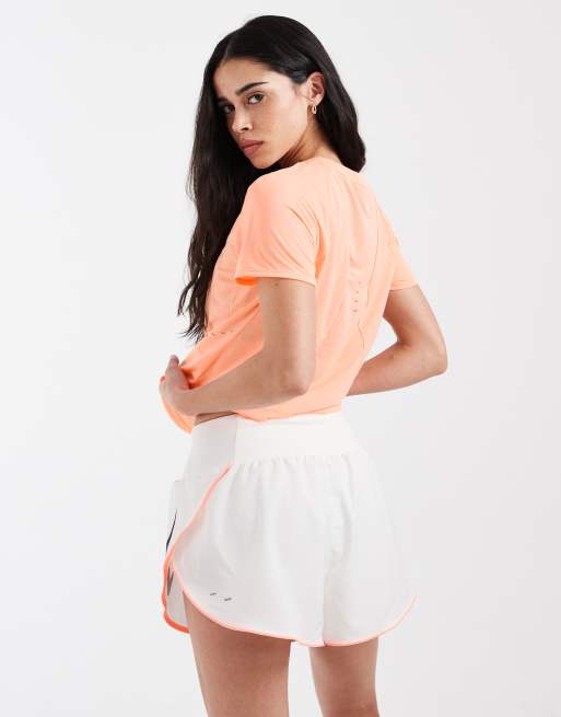Nike Running - Tempo - Short à taille mi-haute et logo virgule en tissu Dri-FIT - Blanc, 4 de 5