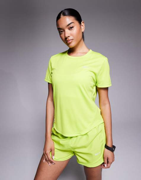 Nike Running - Tempo - T-shirt in geel - view 1