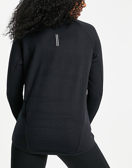 Sportswear Nike Running Therma-FIT Element crew top in black 