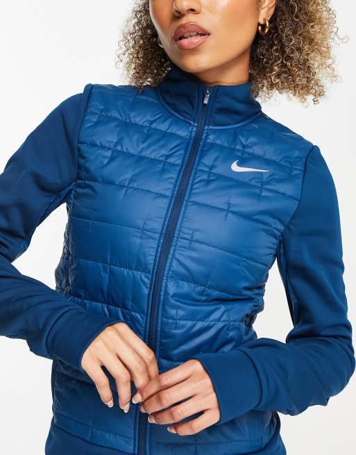 Nike filled 2024 essential jacket